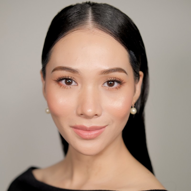 5.5 LABOUR DAY SALE DAZZLING GLAM MAKEUP KIT
